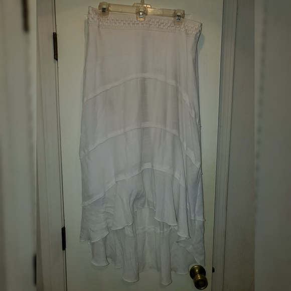 Tiered White Juniors Skirt - Picture 1 of 4